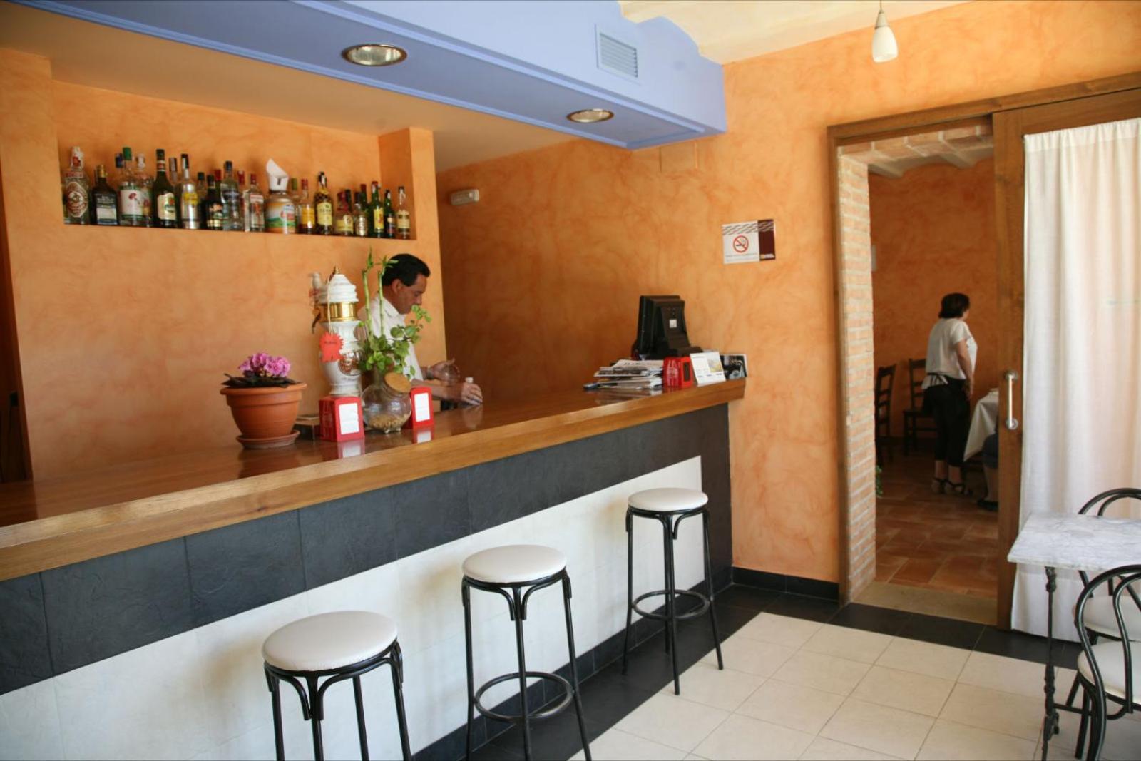 Hostal La Fuente Buera Exteriör bild