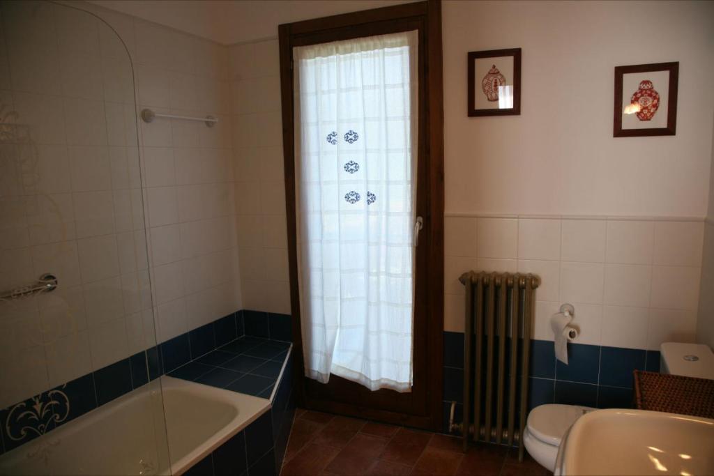 Hostal La Fuente Buera Exteriör bild